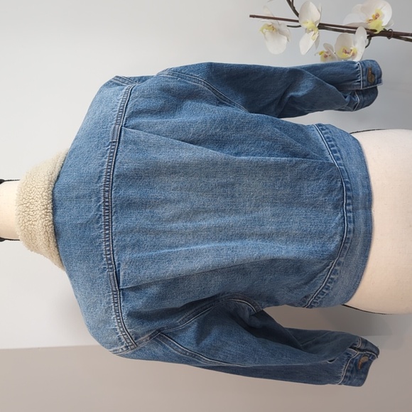 ✨HP✨ Gap Denim Long Sleeve Oversized Sherpa Jean Jacket Women's Petite XS - Picture 6 of 10